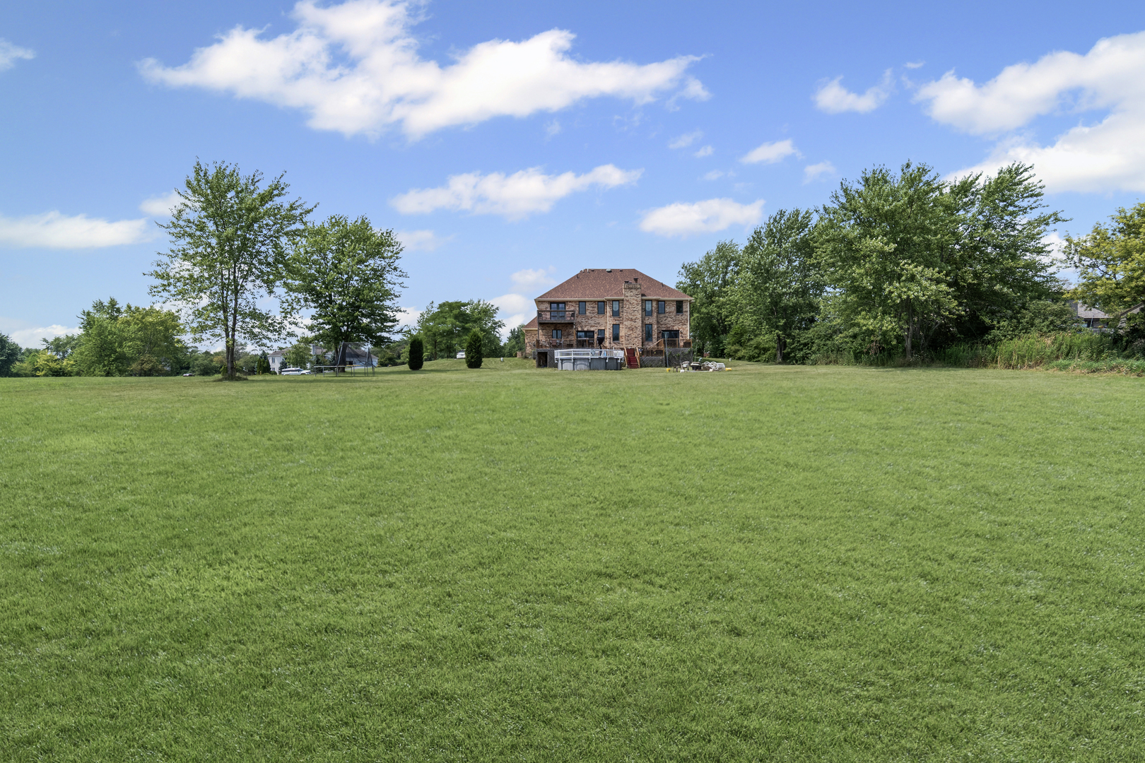 26723 Hawthorne Trail