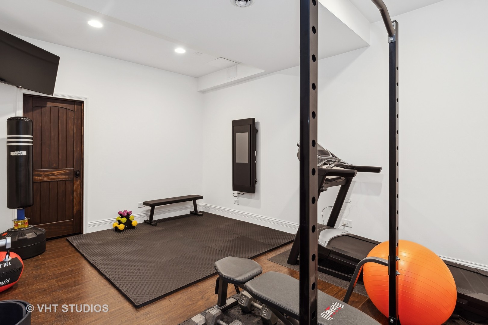 22957 Devonshire Lane