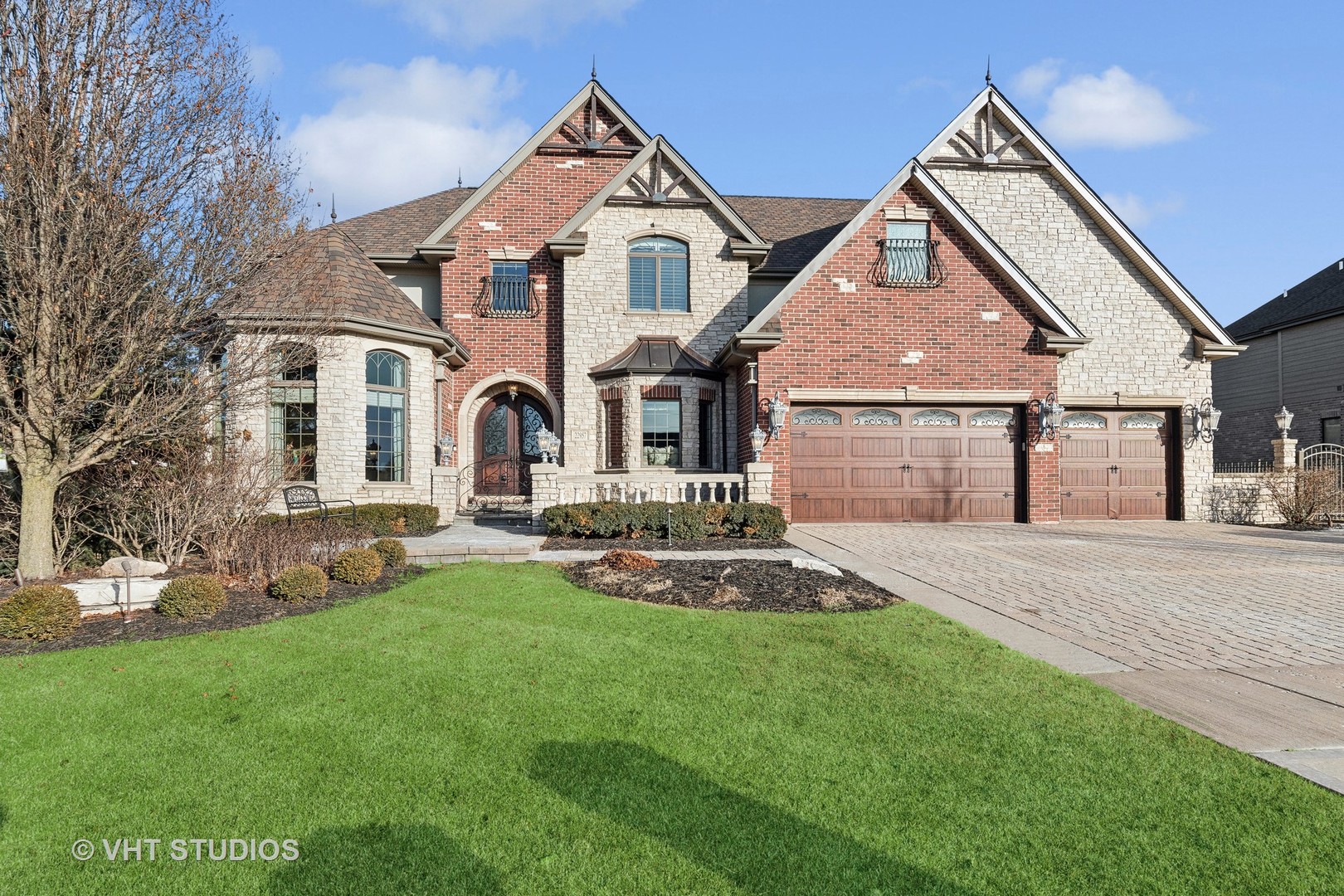 22957 Devonshire Lane