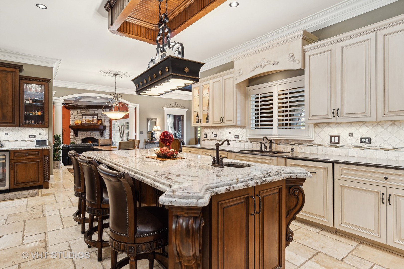 22957 Devonshire Lane