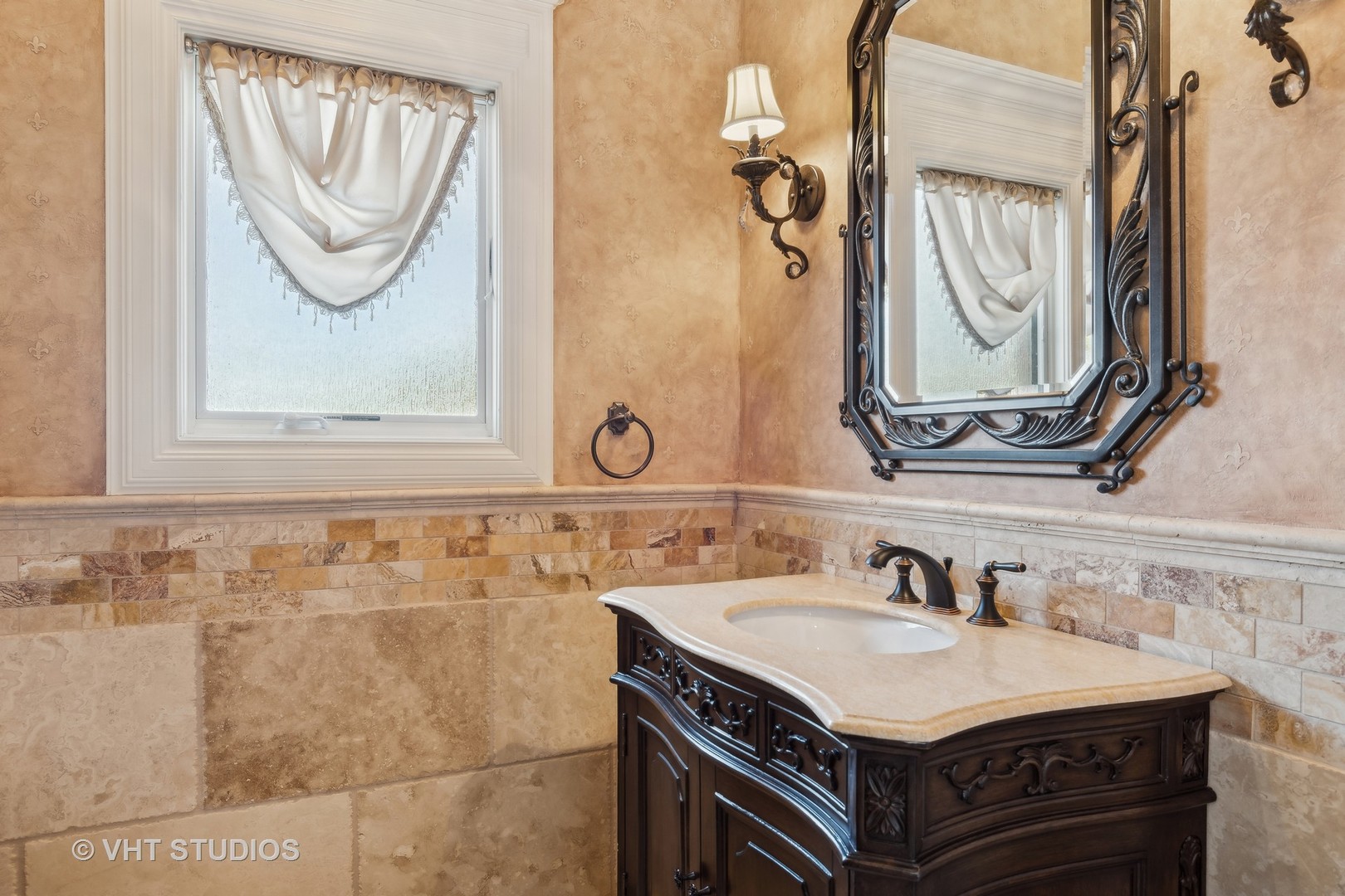 22957 Devonshire Lane