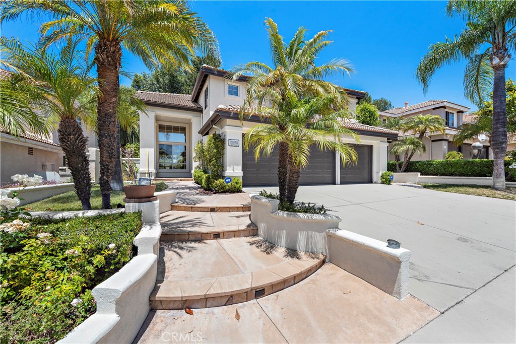 26055 Camino Largo