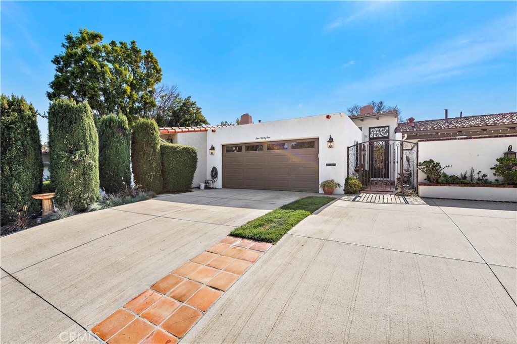 535 Vista Flora