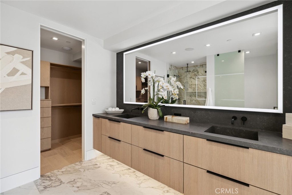 310 Heliotrope Avenue