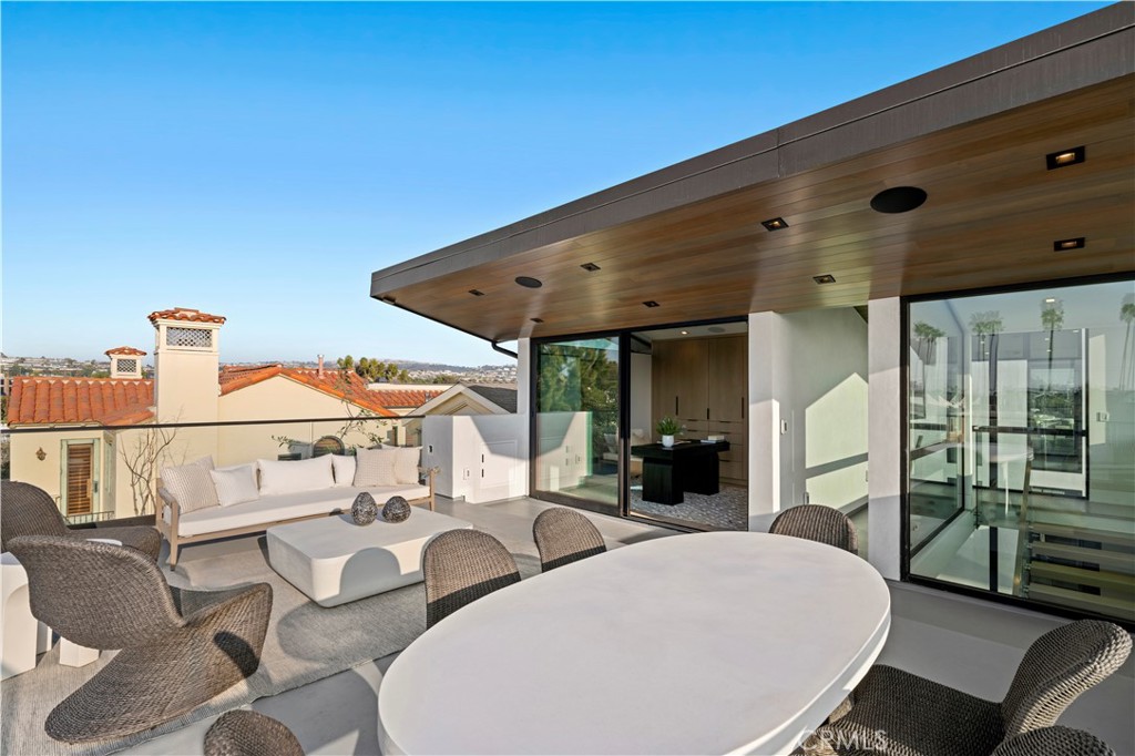 310 Heliotrope Avenue