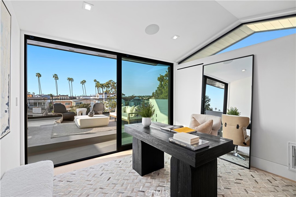 310 Heliotrope Avenue