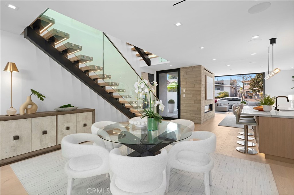 310 Heliotrope Avenue