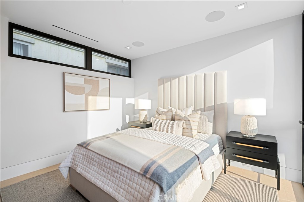 310 Heliotrope Avenue