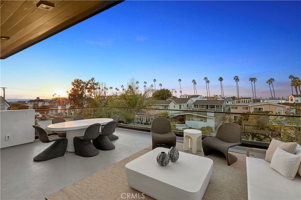 310 Heliotrope Avenue