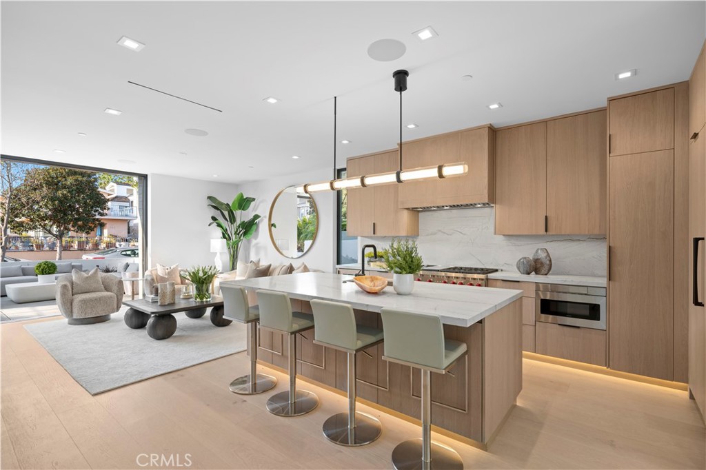 310 Heliotrope Avenue