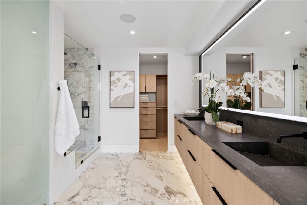 310 Heliotrope Avenue