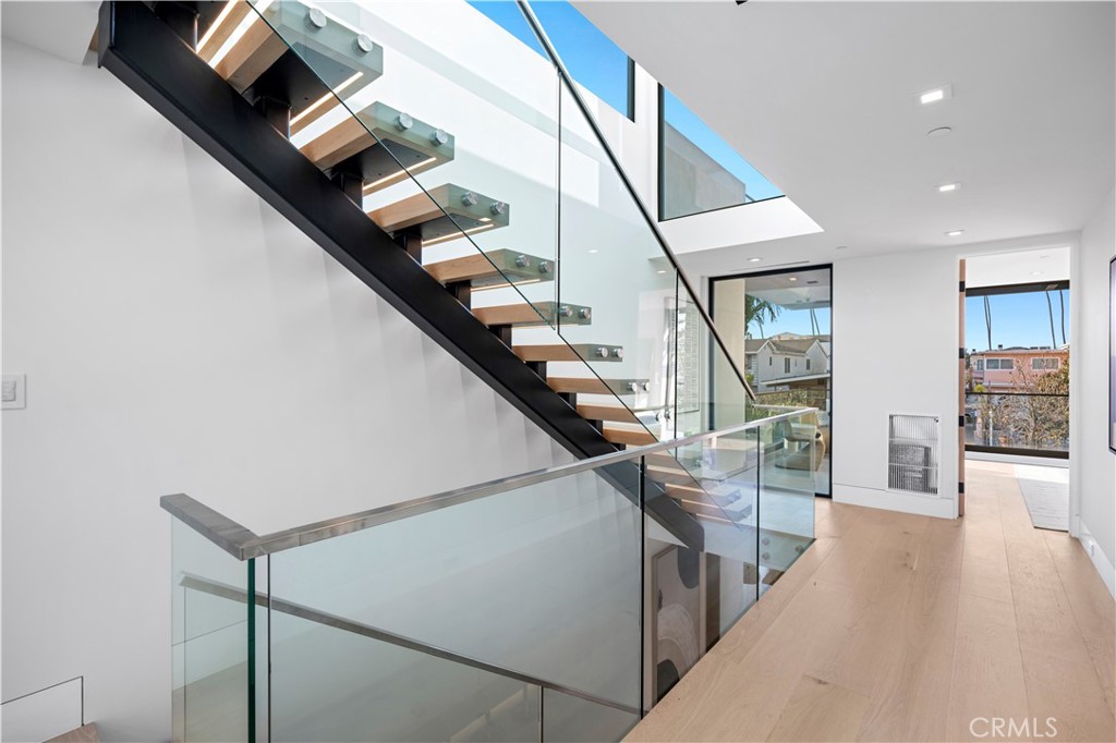 310 Heliotrope Avenue