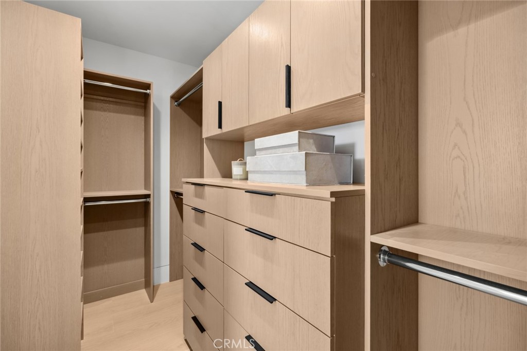 310 Heliotrope Avenue