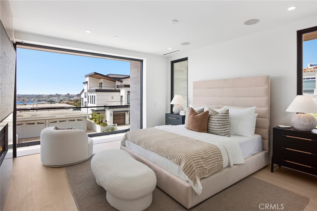 220 Carnation Ave.