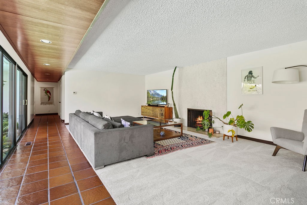 438 Tustin Avenue