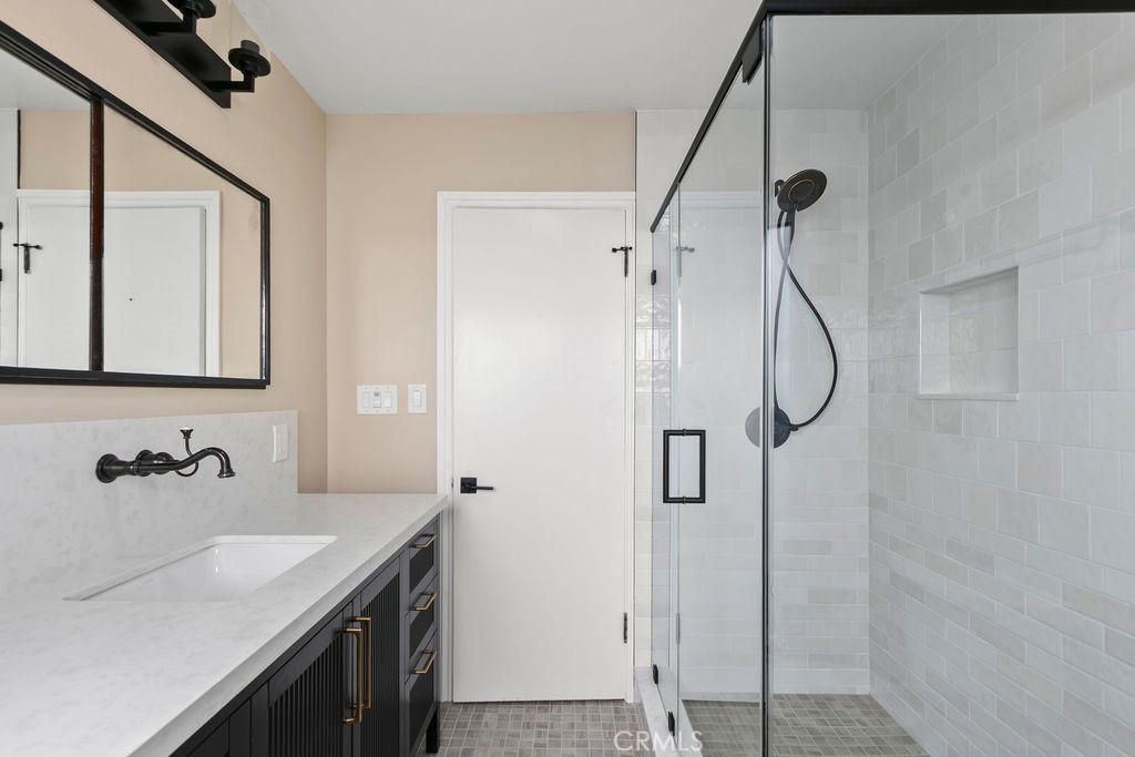 313 Larkspur