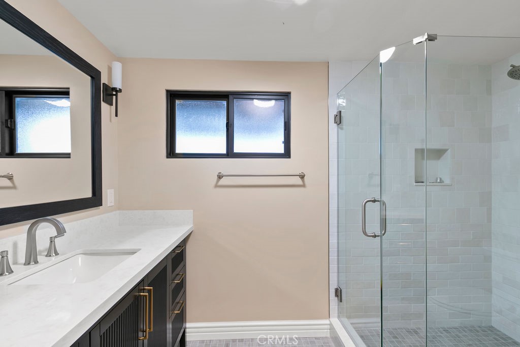 313 Larkspur