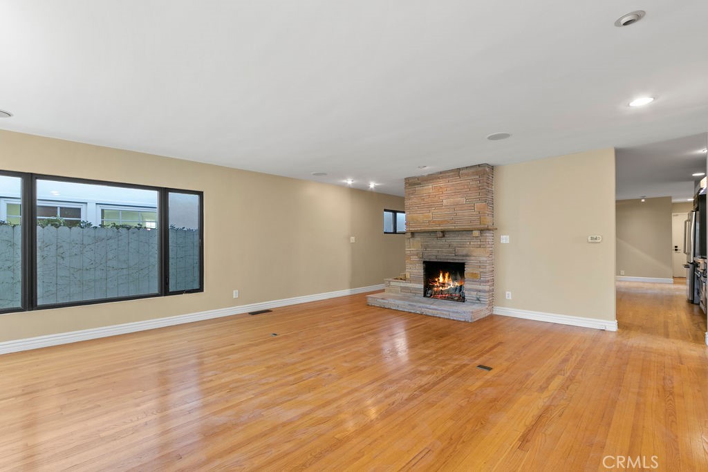 313 Larkspur
