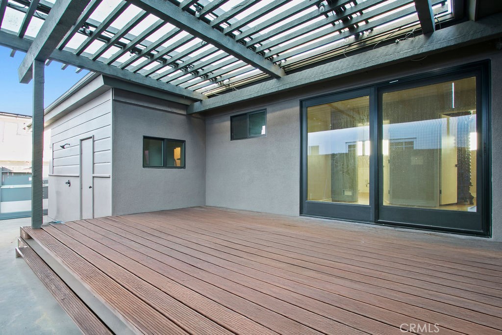 313 Larkspur
