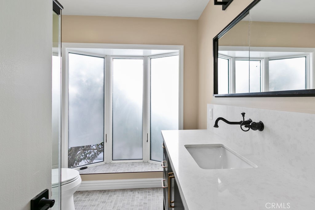 313 Larkspur
