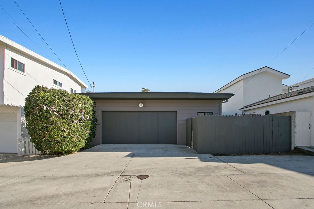 313 Larkspur