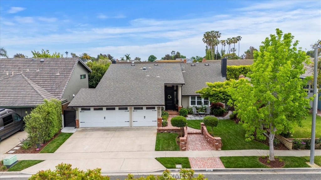 1813 Oriole Drive