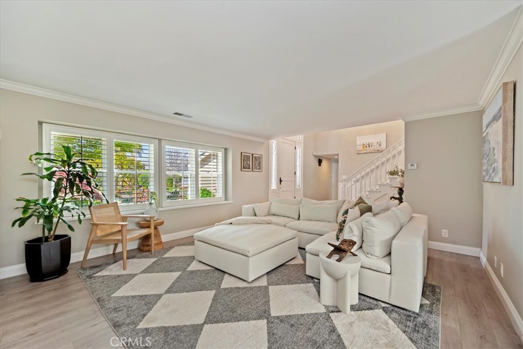 1813 Oriole Drive
