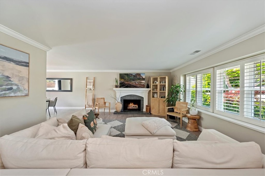 1813 Oriole Drive