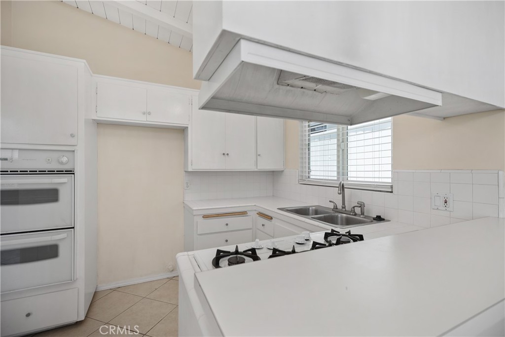 717 Marguerite Avenue