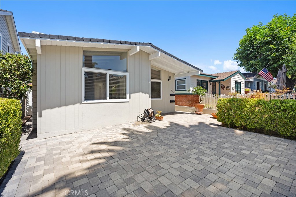 717 Marguerite Avenue