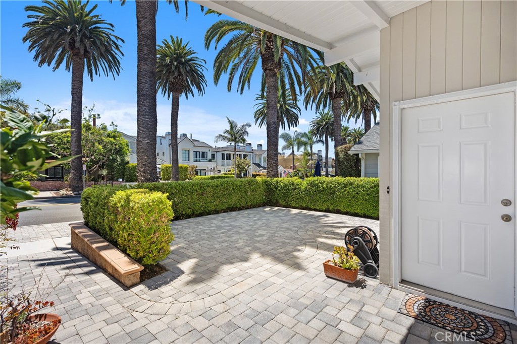 717 Marguerite Avenue