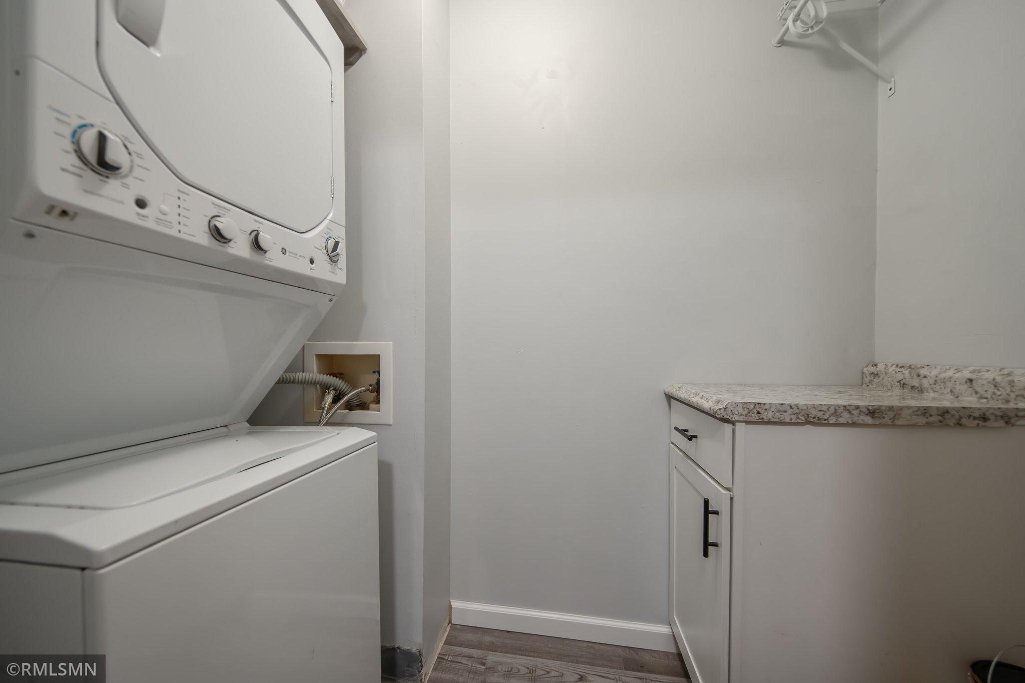 1400 Dakota Avenue S Unit: 203