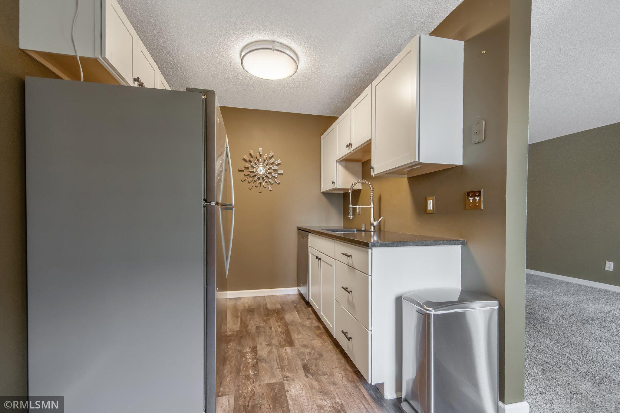 1400 Dakota Avenue S Unit: 203