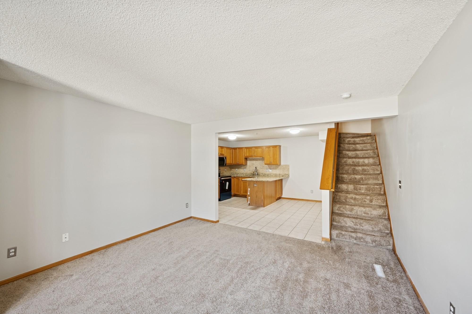 2775 Ranchview Lane N Unit: 10