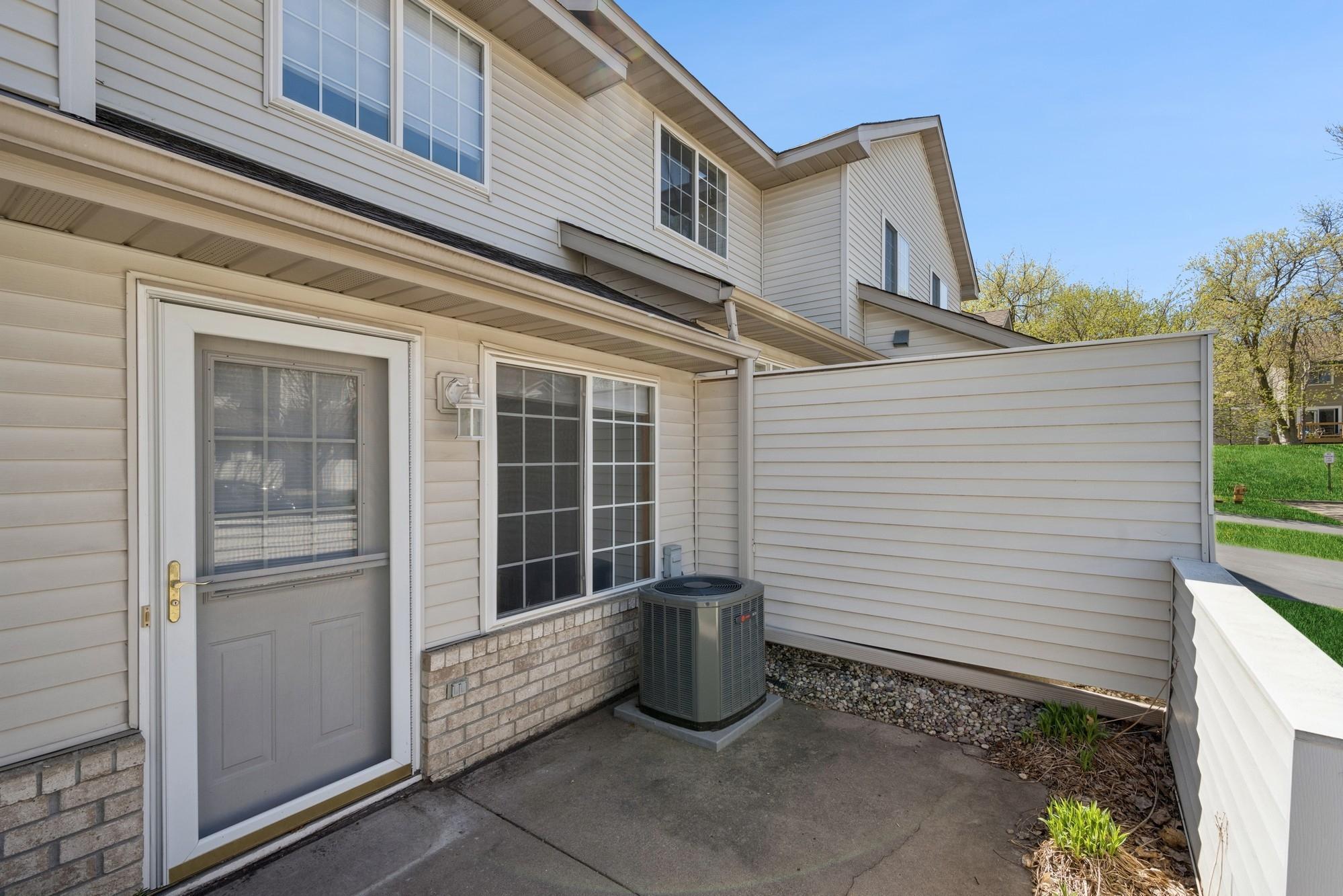 2775 Ranchview Lane N Unit: 10