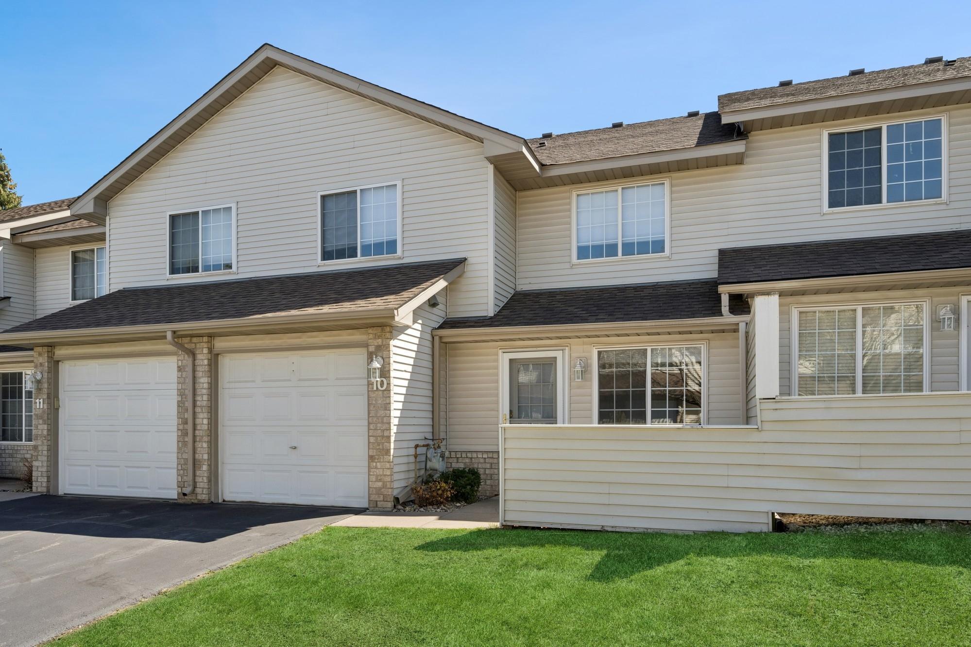 2775 Ranchview Lane N Unit: 10