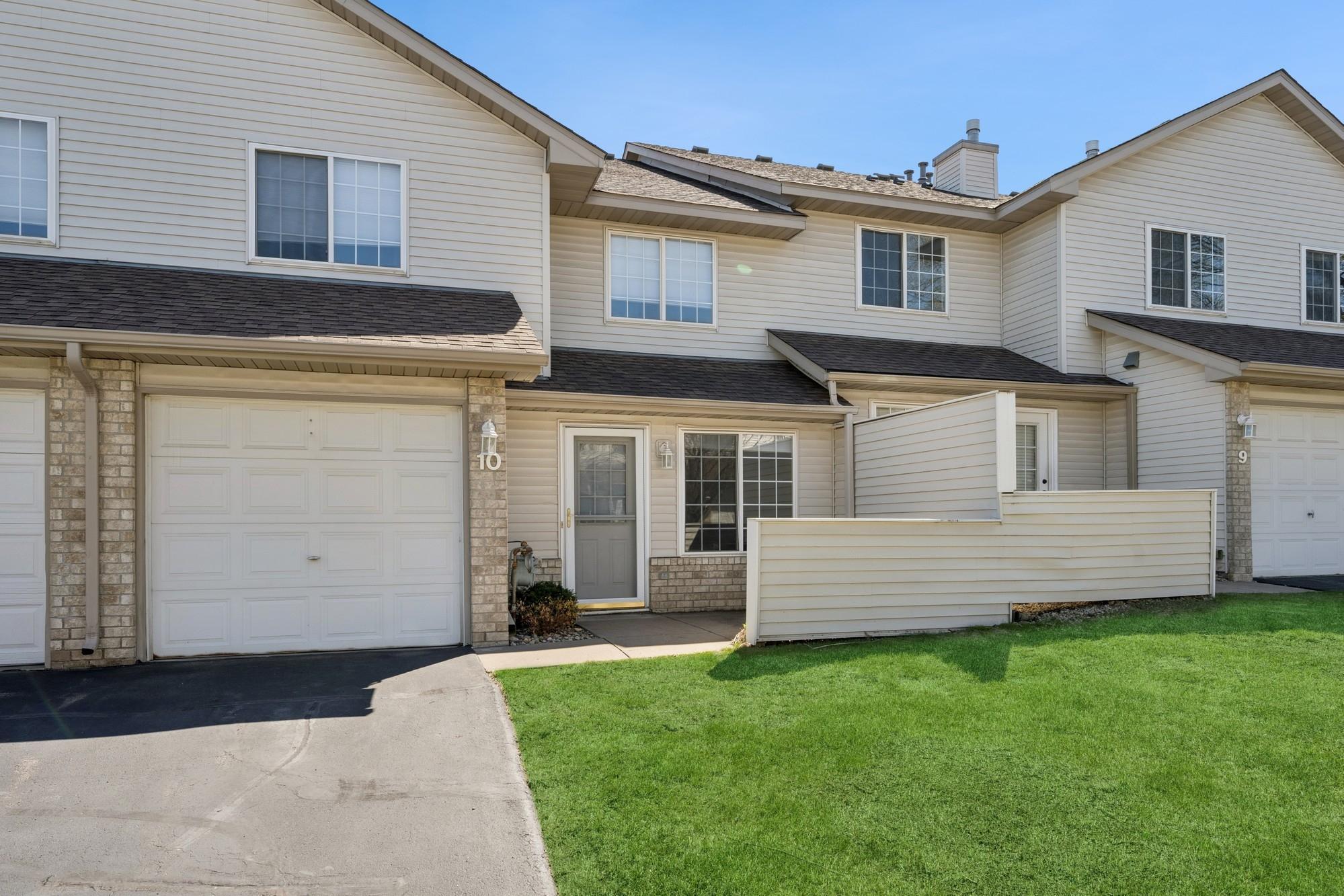 2775 Ranchview Lane N Unit: 10