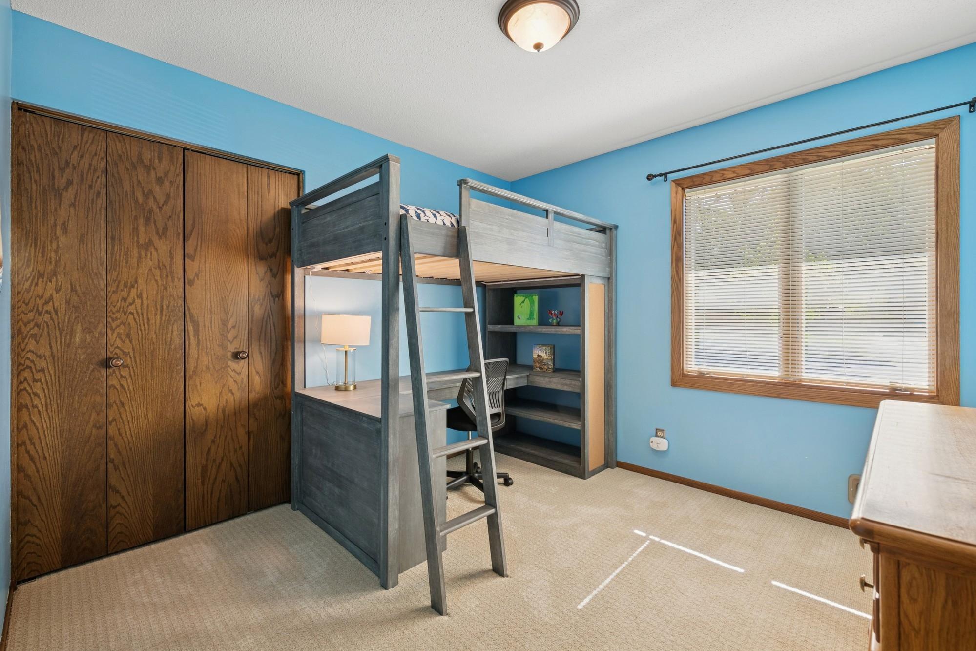 10316 Zinran Avenue S