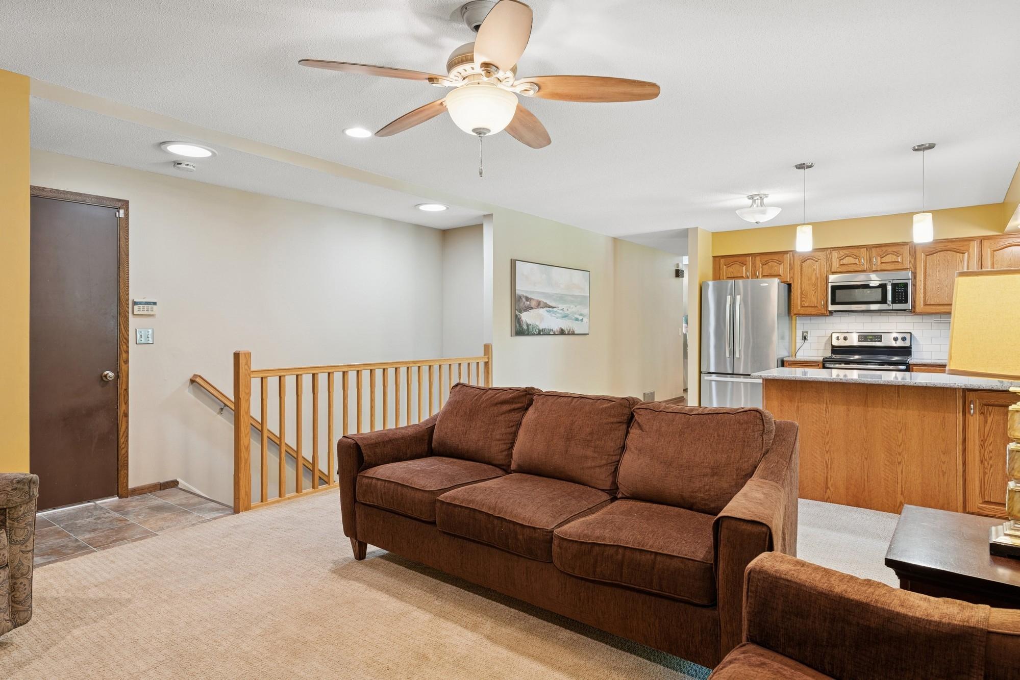 10316 Zinran Avenue S