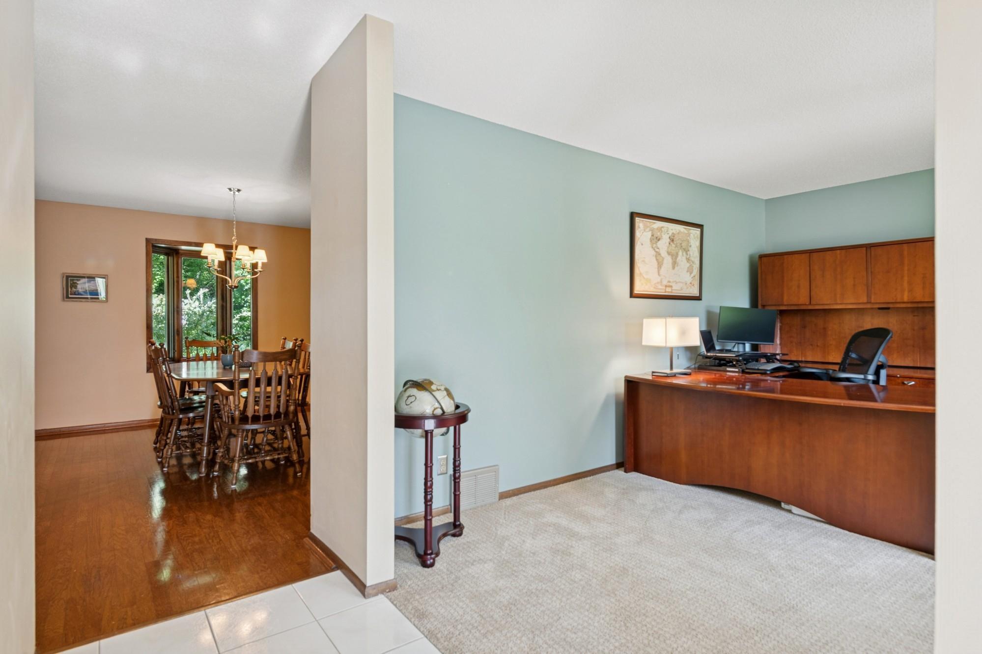 10316 Zinran Avenue S