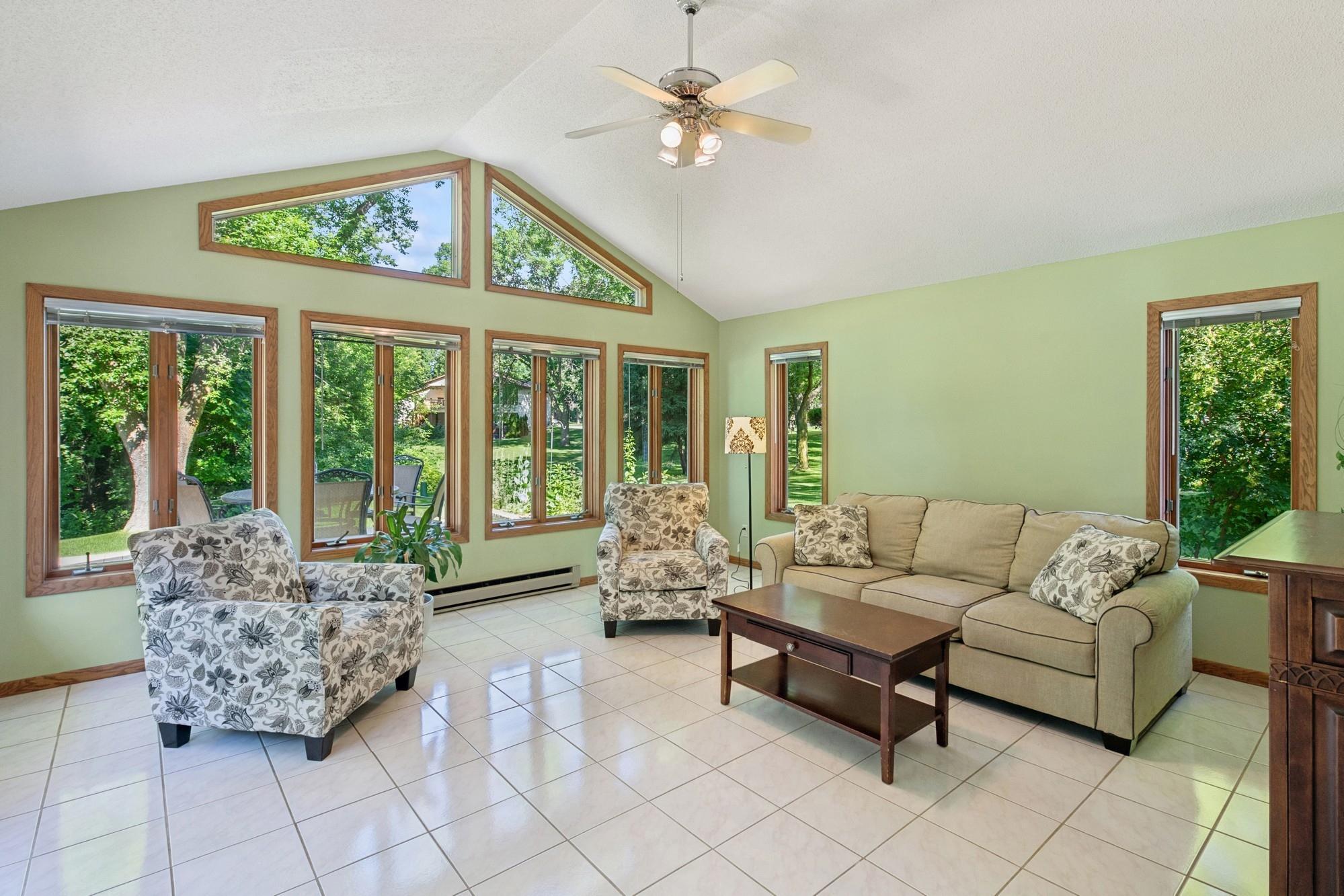 10316 Zinran Avenue S