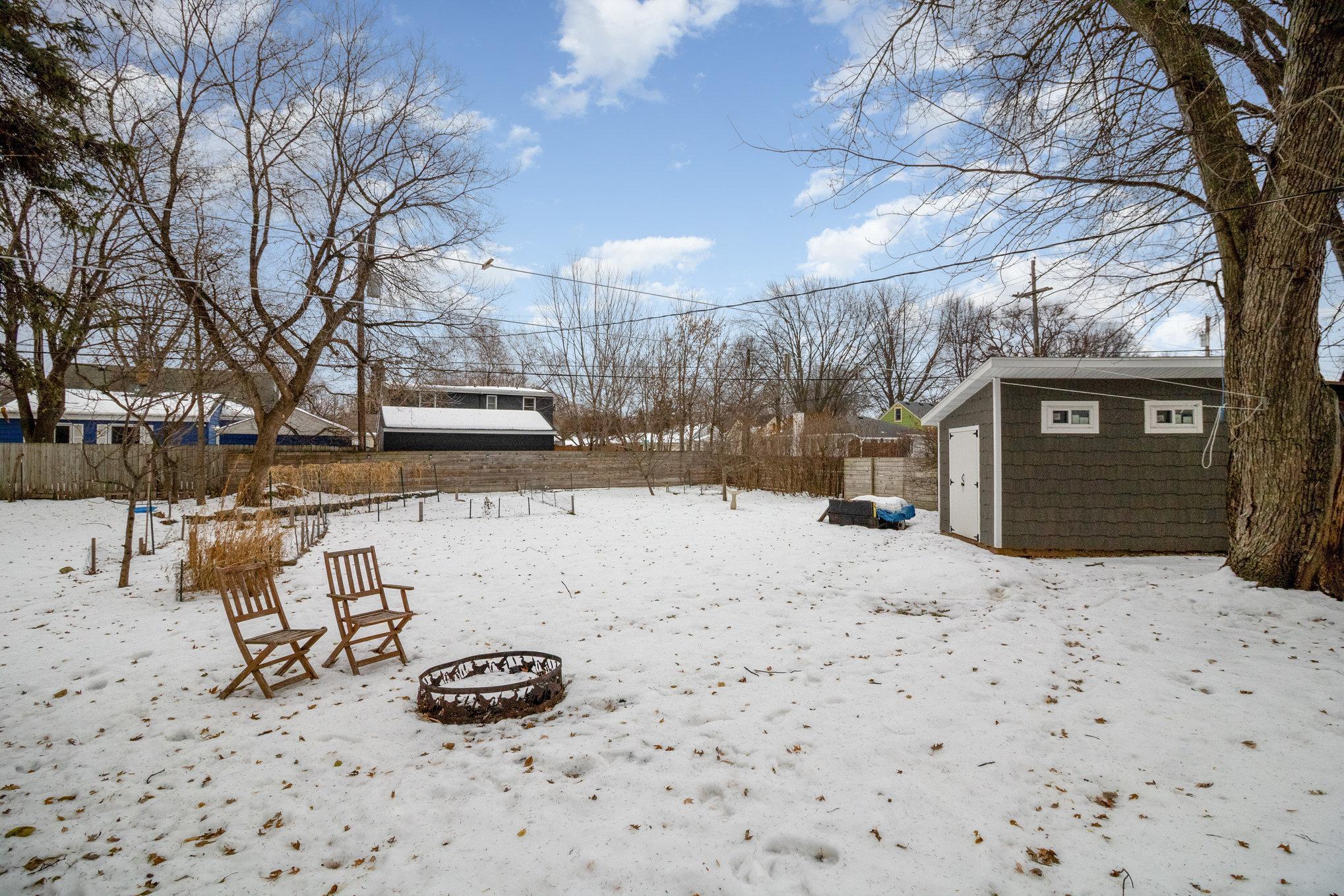 3305 Arthur Street NE