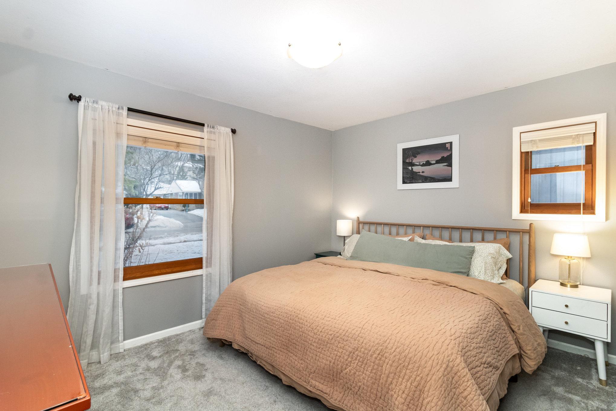 3305 Arthur Street NE