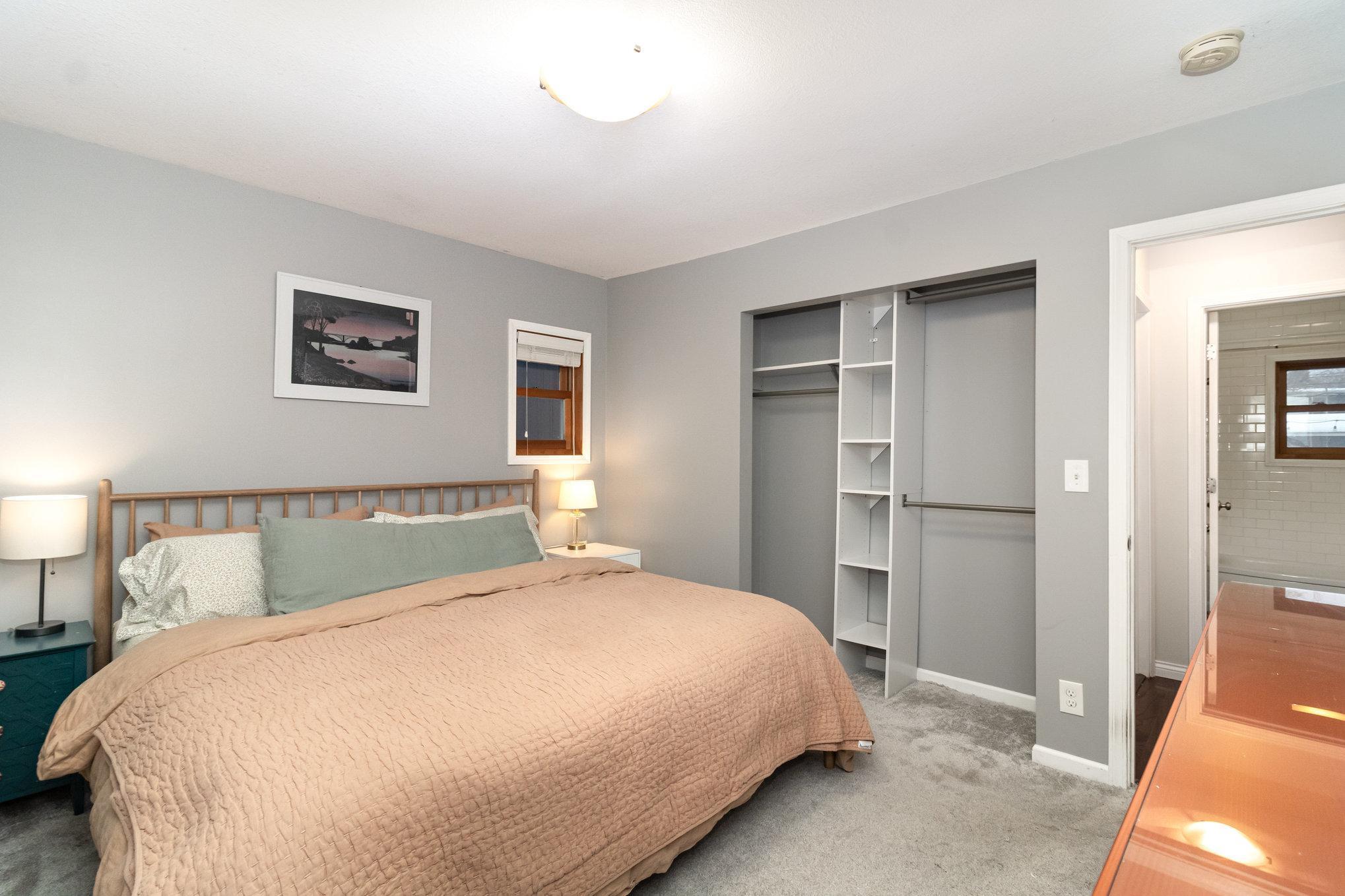 3305 Arthur Street NE