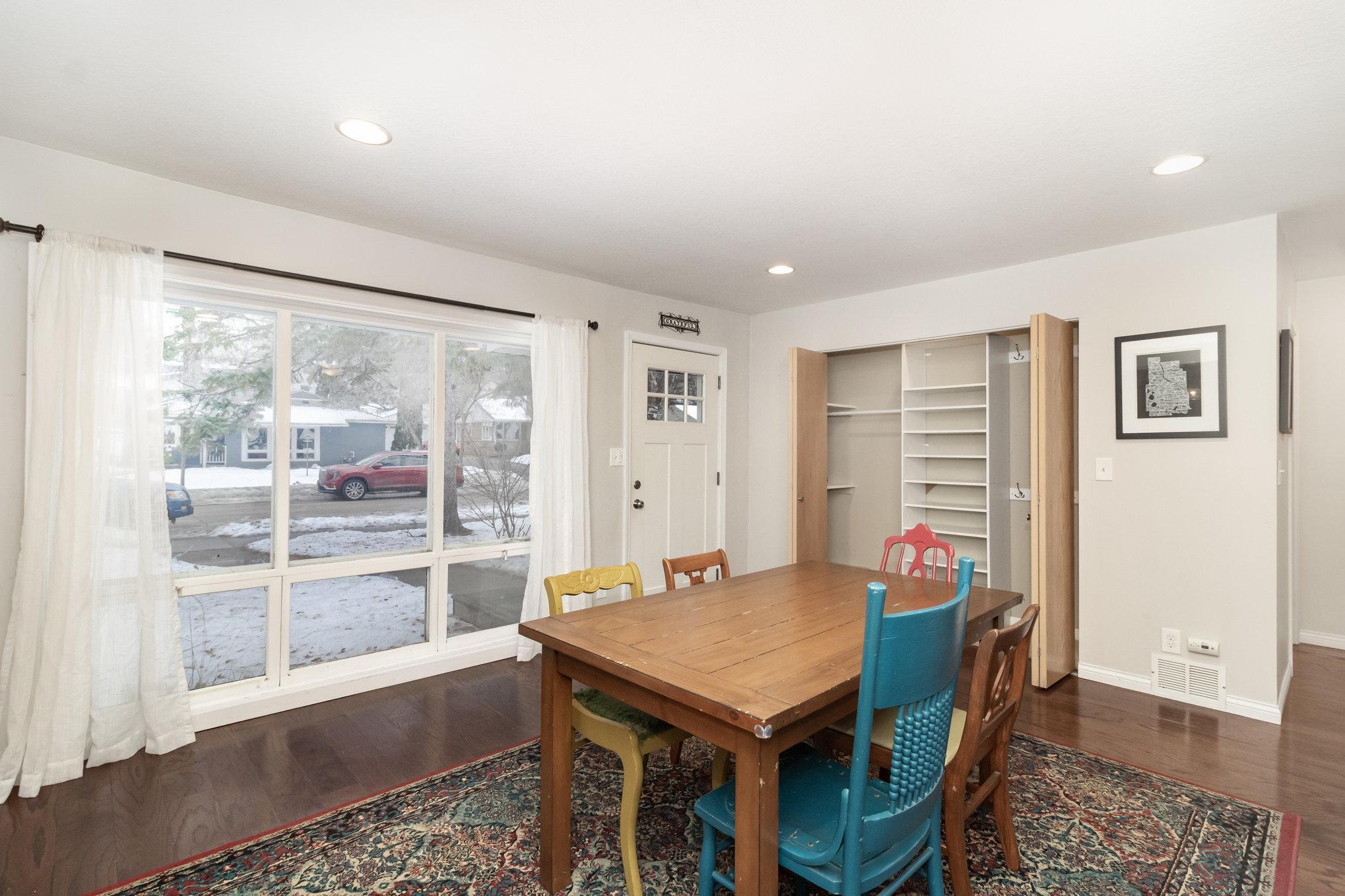 3305 Arthur Street NE