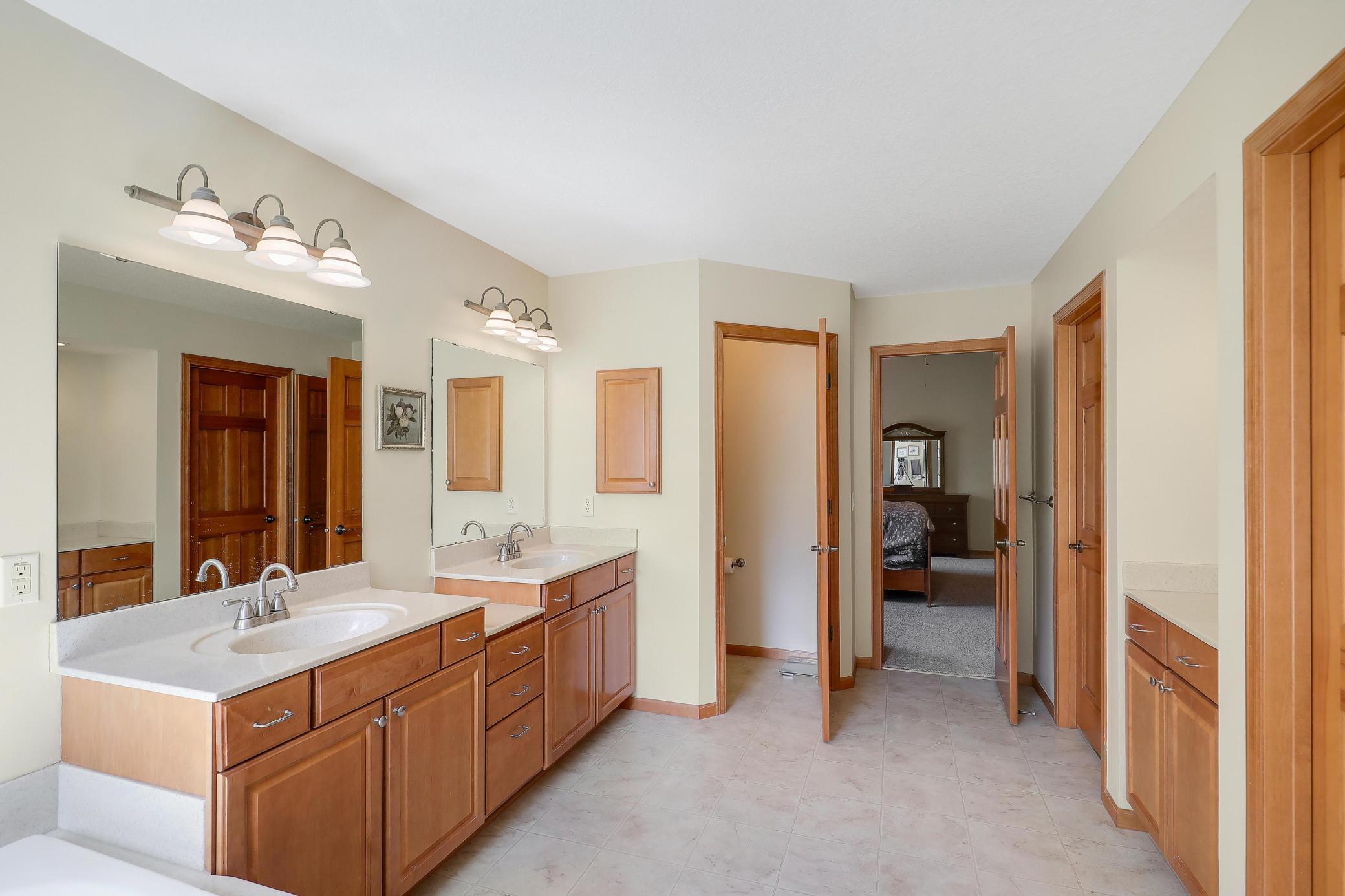 17039 Valley Road