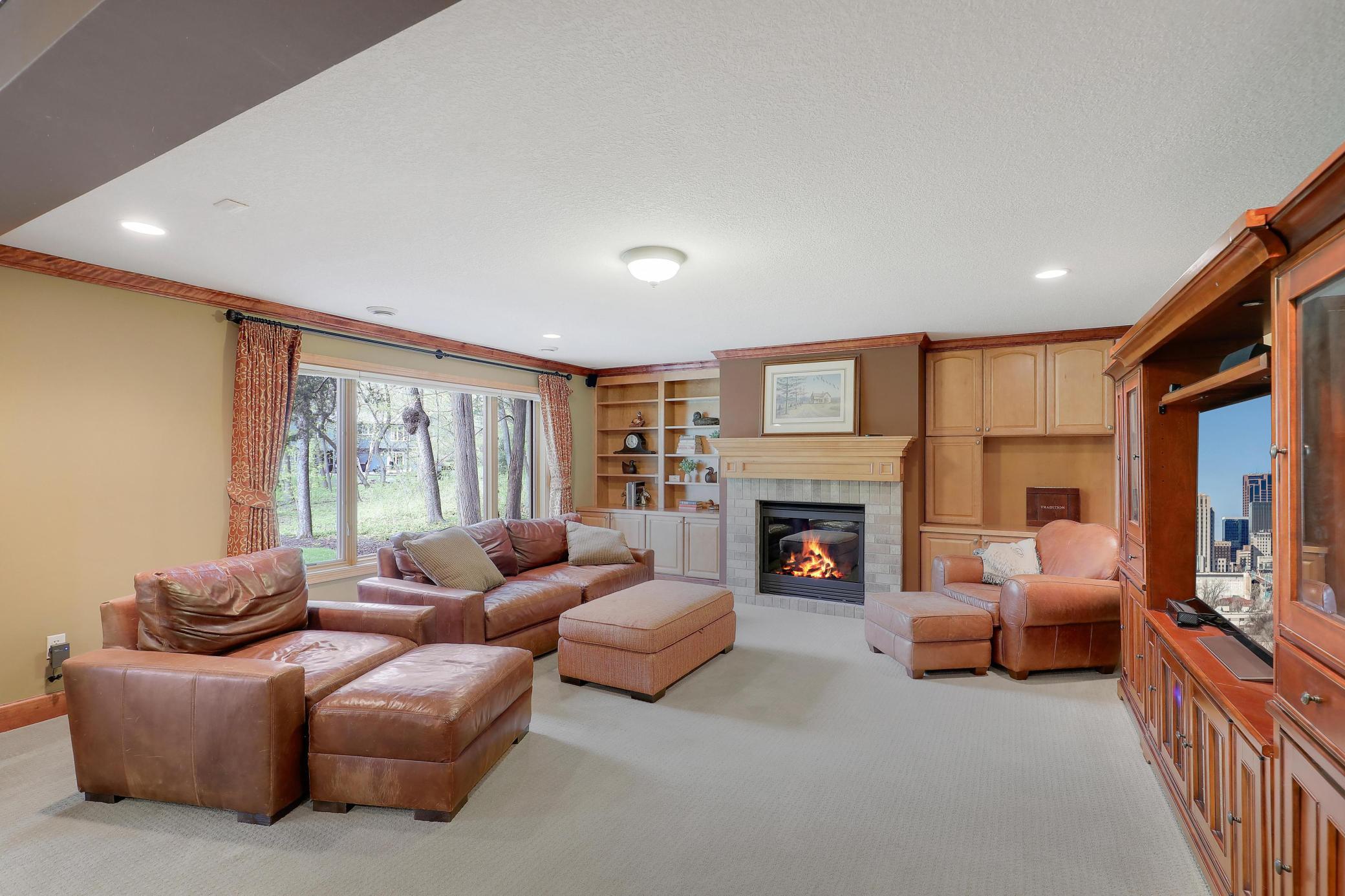 17039 Valley Road