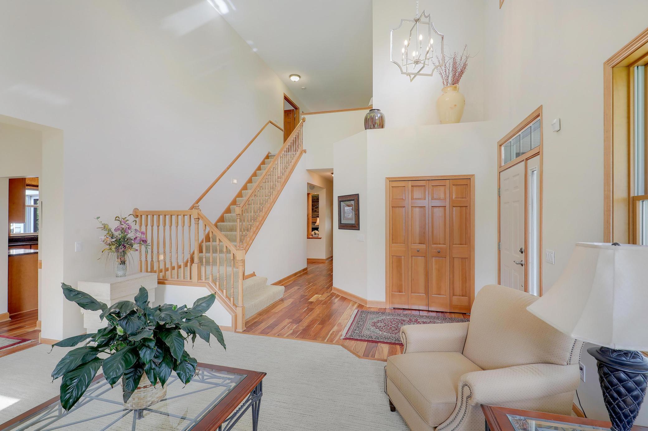 17039 Valley Road