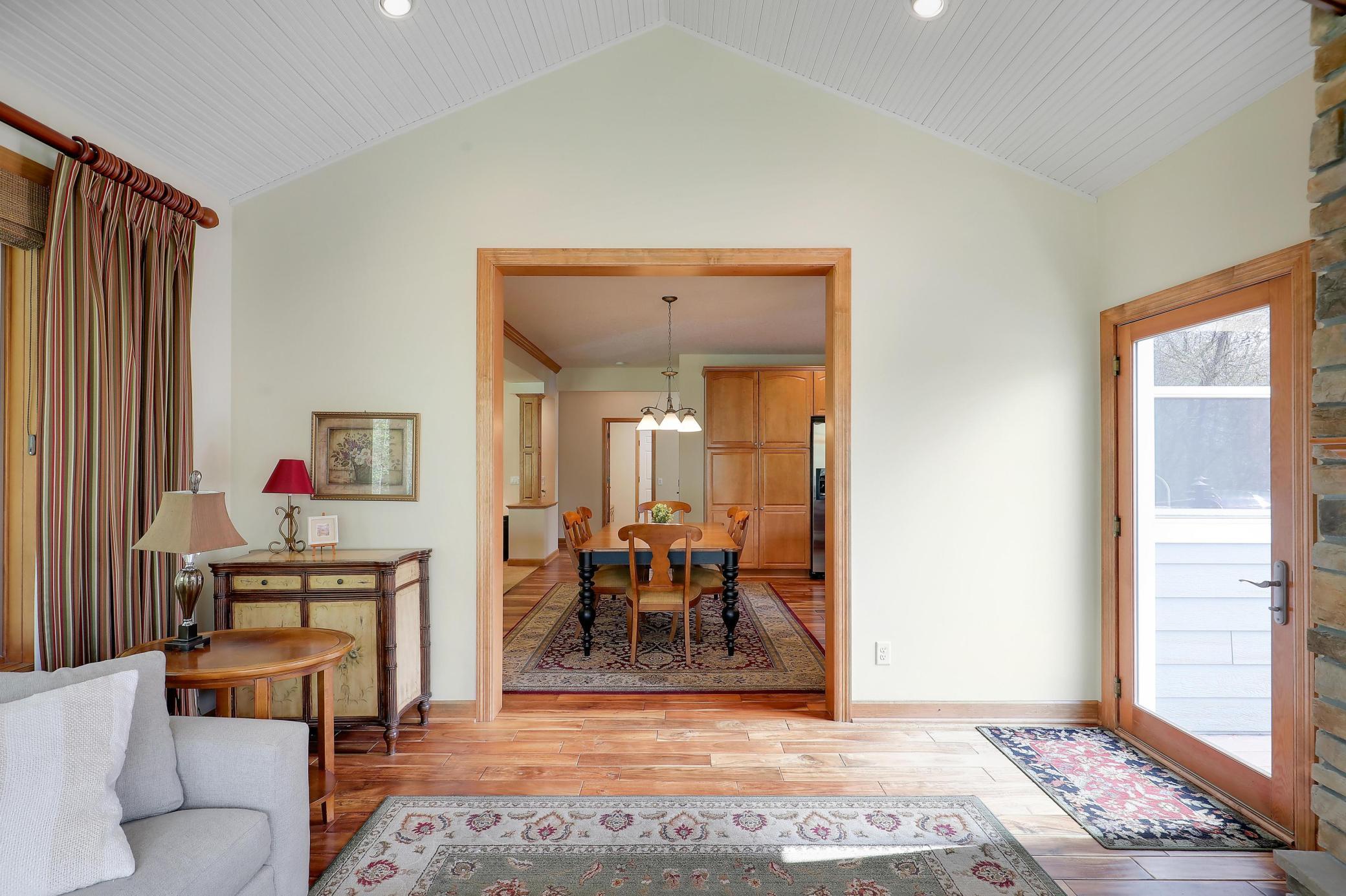 17039 Valley Road