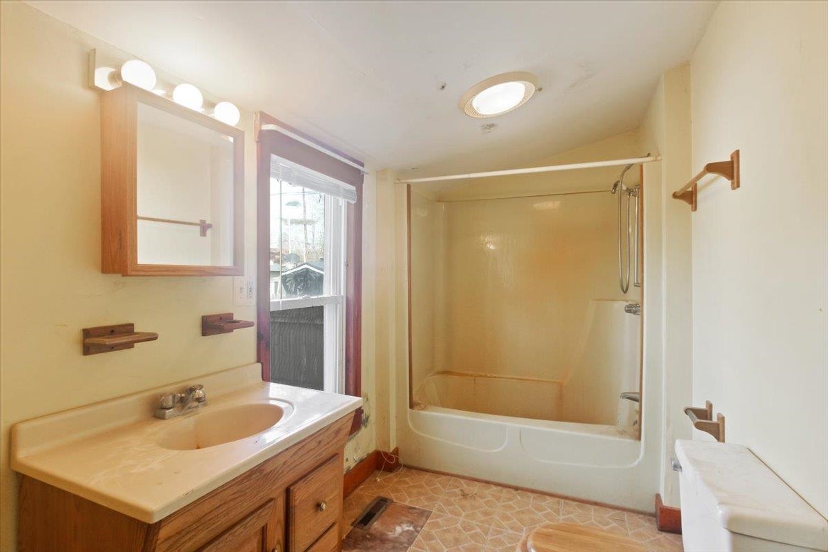 34 Collettes Grove Road Unit: 402 Collettes Grove Road - Bonus Lot